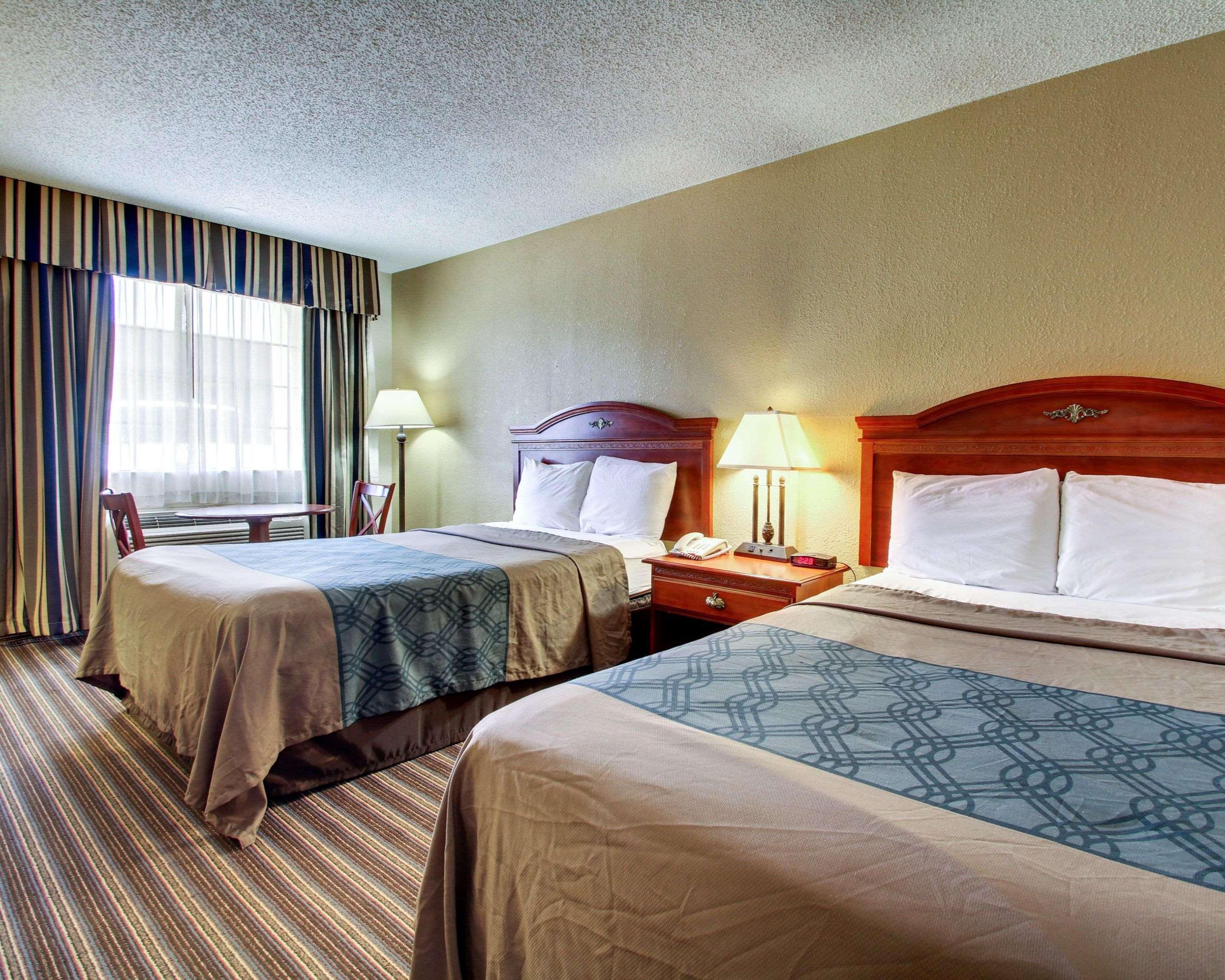 Econo Lodge Vicksburg Exteriör bild